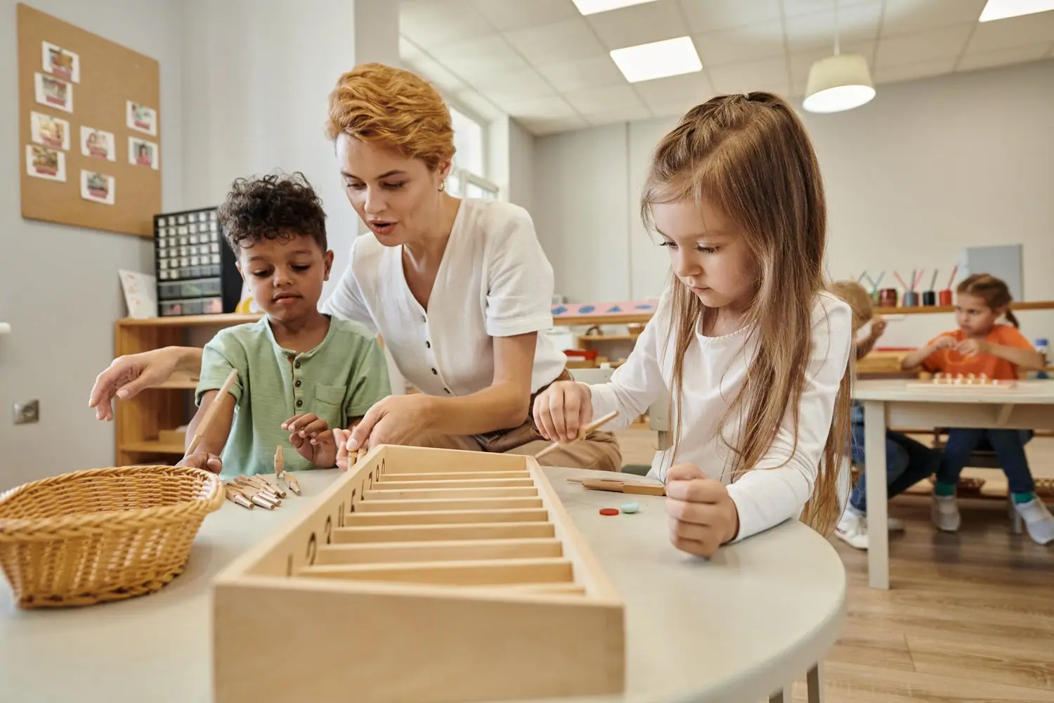 Jak wybrać przedszkole montessori we Wrocławiu dla swojego dziecka